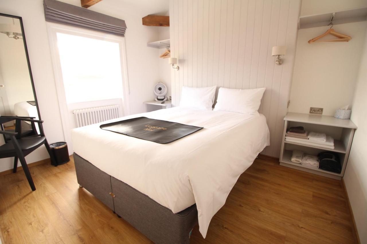 Number 8 Hotel Canterbury Eksteriør billede